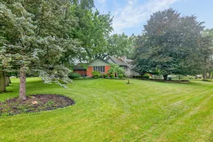 860 Lincolnshire Dr, Troy, OH 45373 - Photo 8