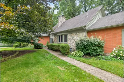 860 Lincolnshire Drive, Troy, OH 45373 - Photo 4