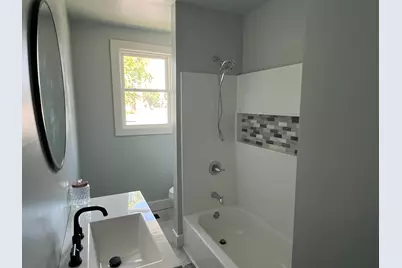 406 E Mechanic Street, Wapakoneta, OH 45895 - Photo 8