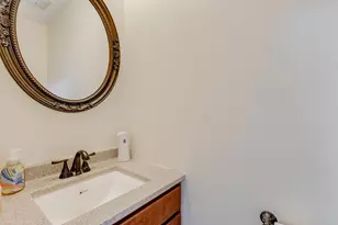1613 Miles Rd, Cincinnati, OH 45231 - Photo 8