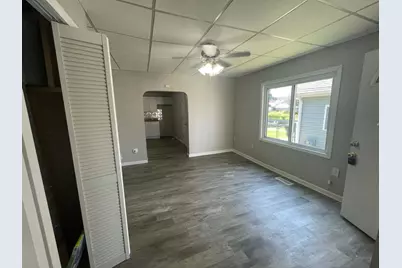 1025 Hendricks Avenue, Saint Marys, OH 45885 - Photo 6