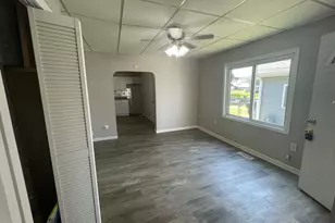 1025 Hendricks Ave, Saint Marys, OH 45885 - Photo 6