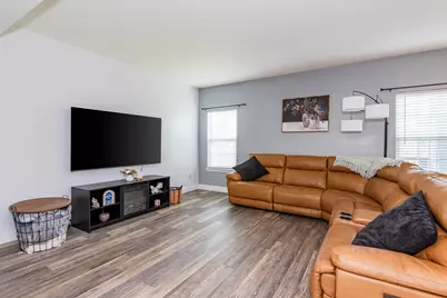 2261 E Girard Lane, Troy, OH 45373 - Photo 8