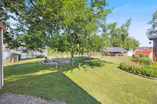 7711 Edgewater Ave, Huntsville, OH 43324 - Photo 16