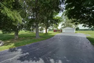 8150 Snake Rd, Dayton, OH 45426 - Photo 2