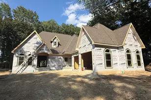 810 Keel Dr, Saint Marys, OH 45885 - Photo 2