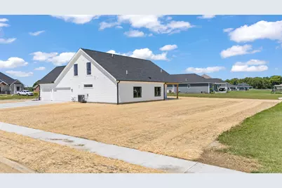 2691 Pleasant View Drive, Troy, OH 45373 - Photo 4