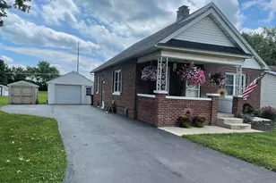 233 W Mound St, South Charleston, OH 45368 - Photo 1