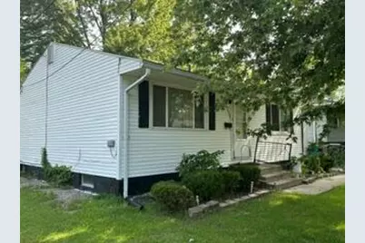 1327 Essex Drive, Lima, OH 45804 - Photo 2