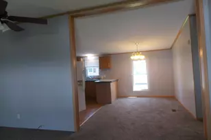58 Apple Hill Dr, Springfield, OH 45502 - Photo 4