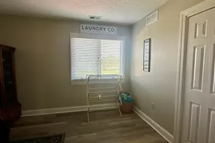 1614 Springfield Ave, Wapakoneta, OH 45895 - Photo 16