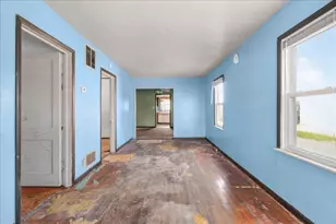 112 Warren Ave, Russells Point, OH 43348 - Photo 8