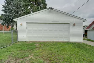 229 Hart Ave, Greenville, OH 45331 - Photo 4