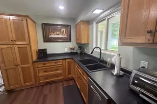 821 Hemlock St, Celina, OH 45822 - Photo 8