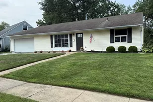 821 Hemlock St, Celina, OH 45822 - Photo 2
