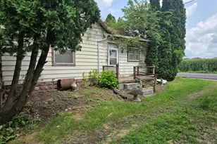 2865 Mechanicsburg Rd, Springfield, OH 45503 - Photo 1