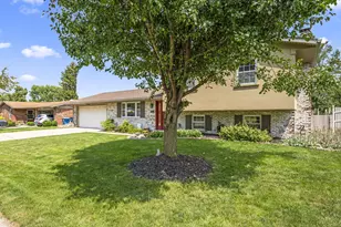 562 Hathaway Trail, Tipp City, OH 45371 - Photo 4