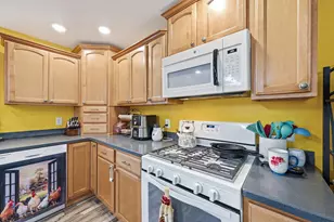 562 Hathaway Trail, Tipp City, OH 45371 - Photo 16