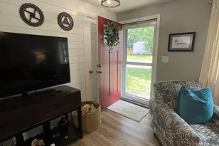 902 W Martindale Rd, Englewood, OH 45322 - Photo 18