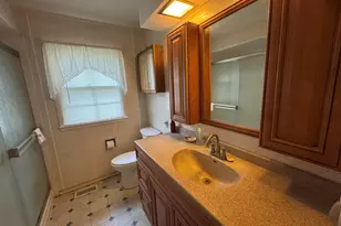 1033 Willow St, Celina, OH 45822 - Photo 8