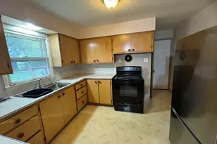1033 Willow St, Celina, OH 45822 - Photo 6