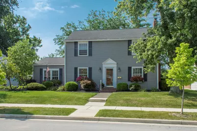 811 W Benton Street, Wapakoneta, OH 45895 - Photo 4