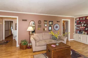 811 W Benton St, Wapakoneta, OH 45895 - Photo 14
