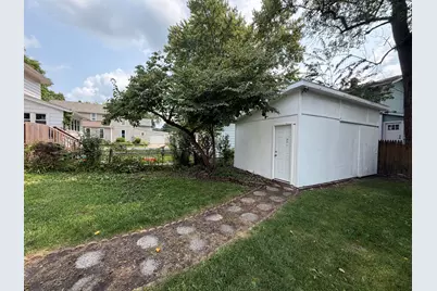 212 E Spring Avenue, Bellefontaine, OH 43311 - Photo 12