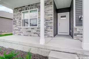 1185 Sherwood Loop, Bellefontaine, OH 43311 - Photo 4