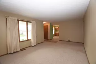 521 N Julia St, Urbana, OH 43078 - Photo 6
