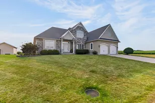 111 Brentwood Ct, Anna, OH 45302 - Photo 4