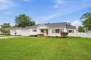 532 E Wayne St, Celina, OH 45822 - Photo 2