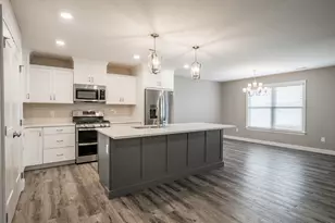 607 W Bentley Cir, Troy, OH 45373 - Photo 14
