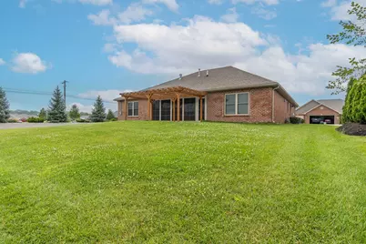 607 W Bentley Circle, Troy, OH 45373 - Photo 36