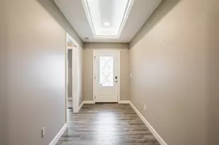 607 W Bentley Cir, Troy, OH 45373 - Photo 6