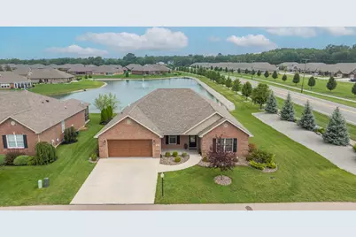 607 W Bentley Circle, Troy, OH 45373 - Photo 4