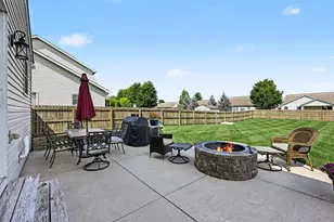 1159 Pond View Dr, Troy, OH 45373 - Photo 24