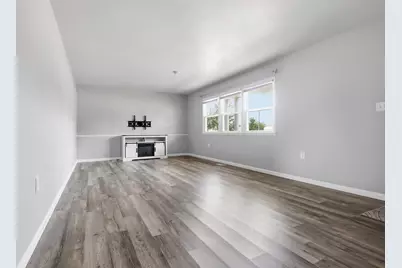302 N Smith Street, New Carlisle, OH 45344 - Photo 6