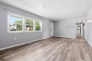 302 N Smith St, New Carlisle, OH 45344 - Photo 8