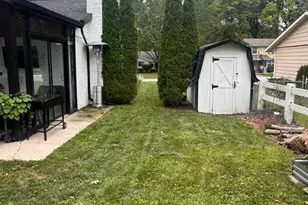 702 Magnolia St, Saint Marys, OH 45885 - Photo 8
