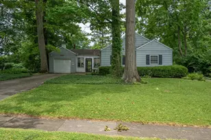 1971 Oak Knoll Dr, Springfield, OH 45504 - Photo 2