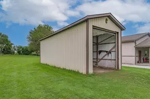 7570 Troy Rd, Springfield, OH 45502 - Photo 44
