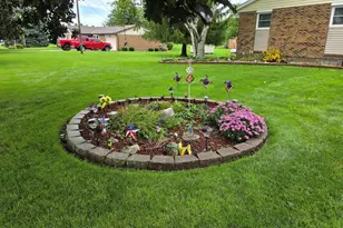 6670 Middle Urbana Rd, Springfield, OH 45502 - Photo 2