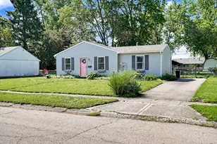 37 Weinland St, New Carlisle, OH 45344 - Photo 2