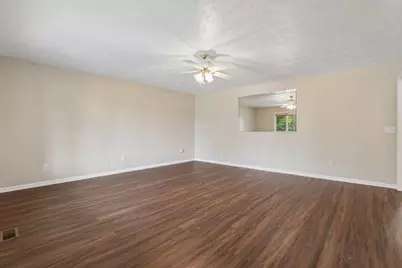 384 Bishop Drive, London, OH 43140 - Photo 6