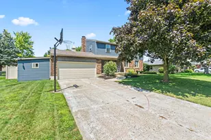 1914 Beckert Dr, Piqua, OH 45356 - Photo 12