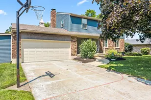 1914 Beckert Dr, Piqua, OH 45356 - Photo 2