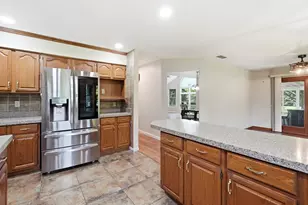 10619 Frederick Pike, Vandalia, OH 45377 - Photo 24