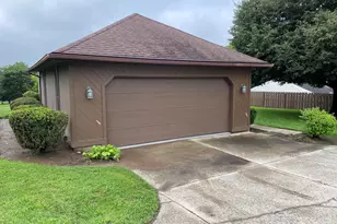 310 Woodview Dr, Bellefontaine, OH 43311 - Photo 26