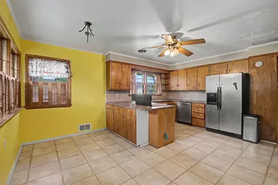 306 E Meeker Avenue, Greenville, OH 45331 - Photo 12